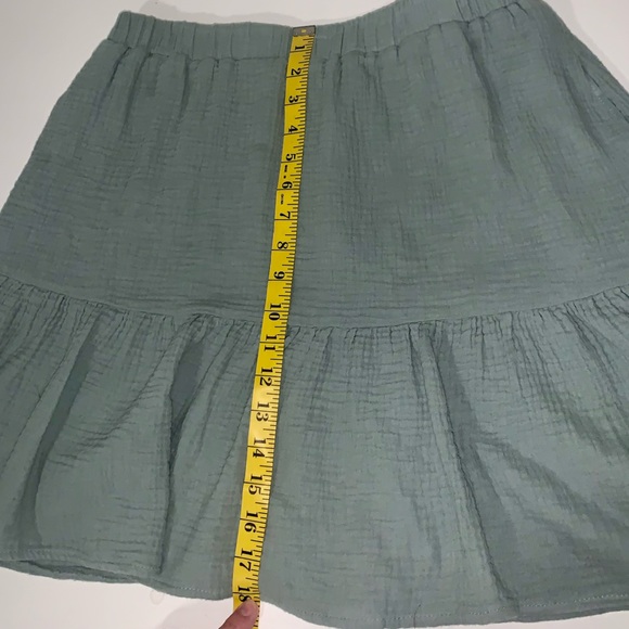 Shop tiered skirt, sage‎ green, cotton, fully lined, L, hits above knee.. - Picture 5 of 8